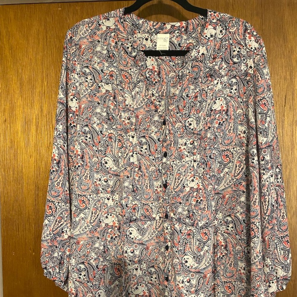 Women's flowing top